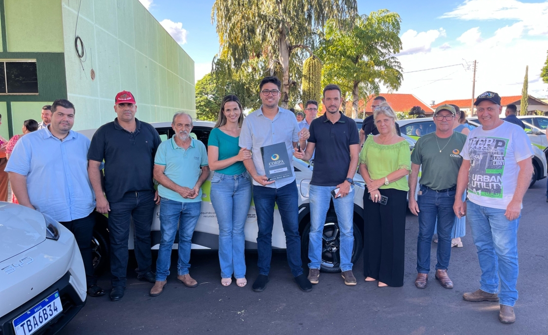 Coripa e Itaipu entrega carros elétricos