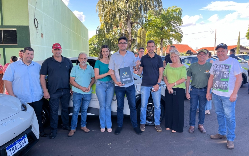 Coripa e Itaipu entrega carros elétricos